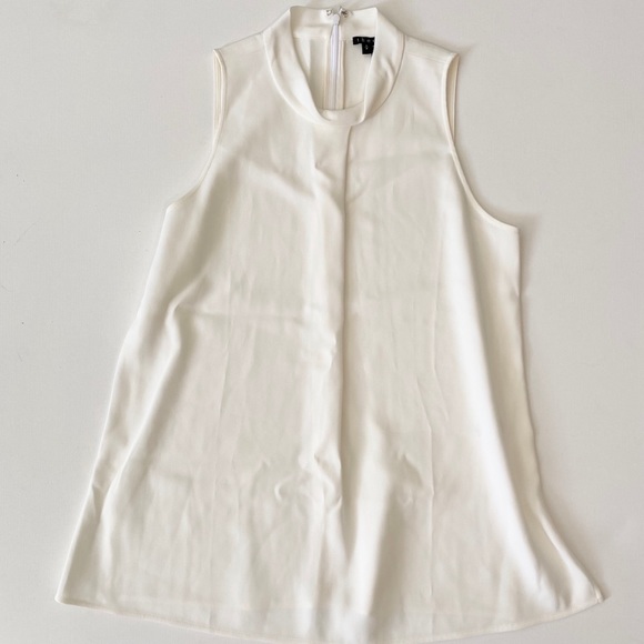 DONATED - Theory Ivory Sleeveless Turtle Neck Top Size Small - Picture 3 of 8